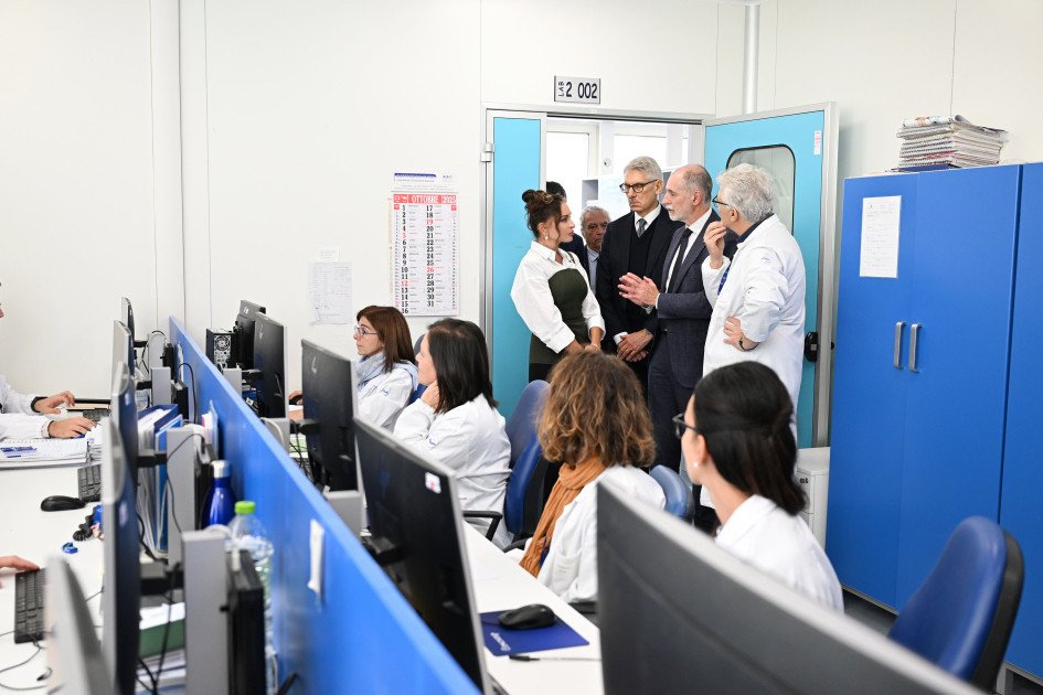 Birinci vitse-prezident Avropanın ən böyük pediatrik “Bambino Gesu” xəstəxanasında olub – FOTO