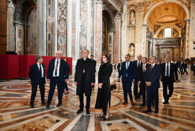 Mehriban Əliyeva Müqəddəs Pyotr Bazilikasında – FOTOLAR