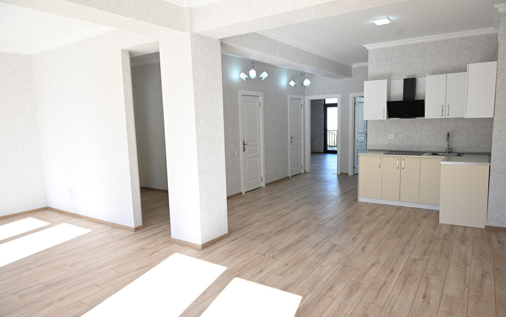 Prezident Zəngilanda 104 mənzilli yaşayış kompleksində görülmüş işlərlə tanış olub