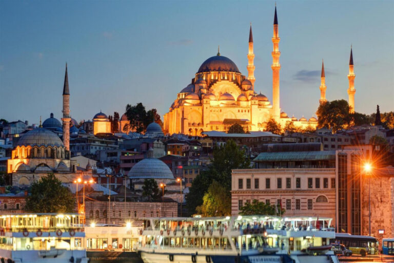 İstanbul bələdiyyəsinin daha 4 əməkdaşı həbs olundu
