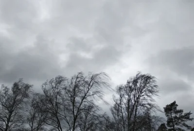 Bakıda külək güclənib, bəzi rayonlarda yağış yağır