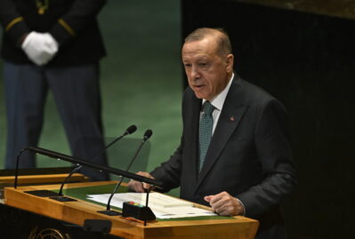 AA 20250923 39204794 39204793 CUMHURBASKANI ERDOGAN BIRLESMIS MILLETLER BM 80 GENEL KURULUNA KATILDI 900x600 1