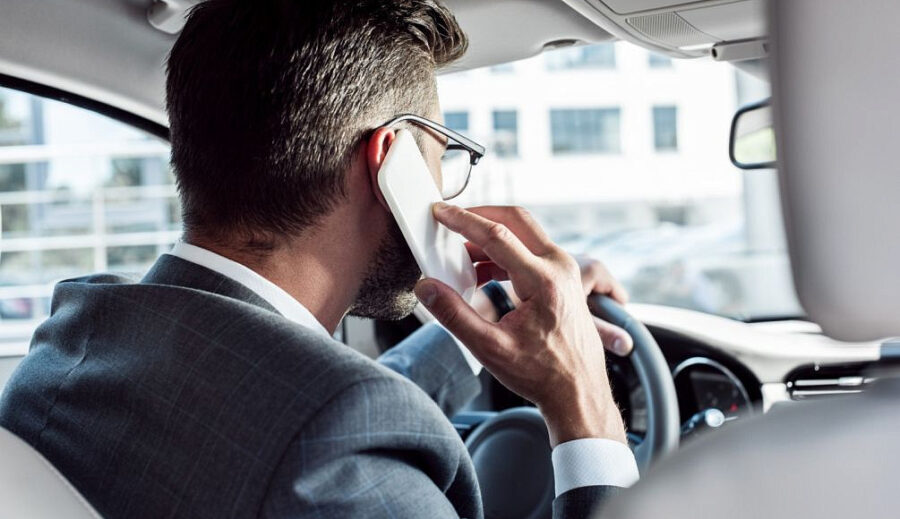 Telefonlarımız dinlənir, yazışmalarımız oxunur? - Görünməz casuslar iş başında