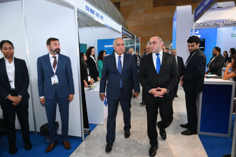 CIDC-2025 tədbirinin rəsmiləri kibertəhlükəsizlik sərgisi ilə tanış olublar – VİDEO