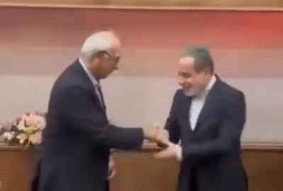 Nazir müəllimin əlini öpmək istədi – VİDEO