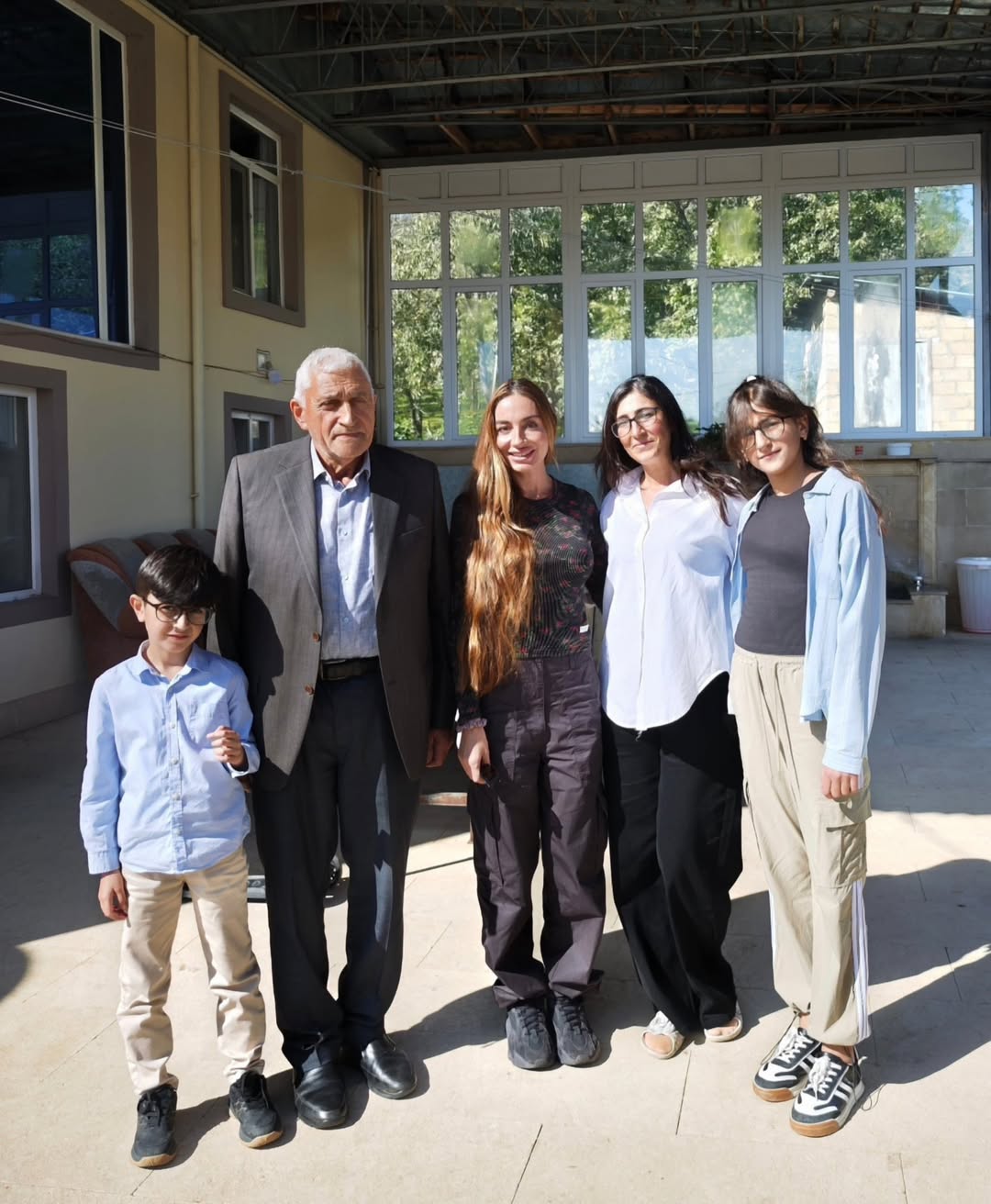 Arzu Əliyeva bu ailənin qonağı oldu – FOTOLAR