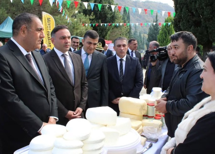 Dünən festivalda, bu gün isə… – FOTOLAR