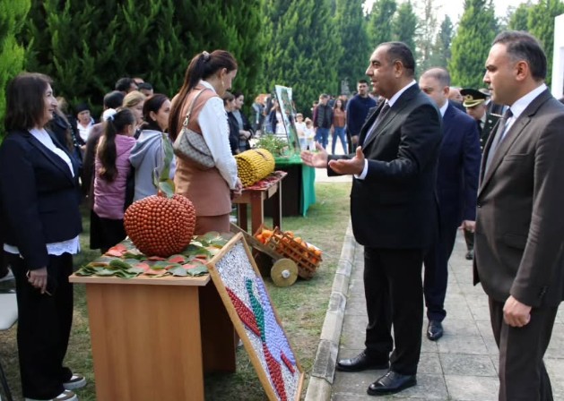 Dünən festivalda, bu gün isə… – FOTOLAR