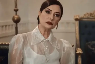 Türkiyəli aktrisa Azərbaycan əsilli məşhur aktyoru ifşa etdi 22 Türkiyəli aktrisa Azərbaycan əsilli məşhur aktyoru ifşa etdi