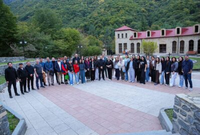 Yeni Klinikanın “Balaca qəlblərlə böyük görüş” layihəsi Şəkidə gerçəkləşdi - FOTOLAR