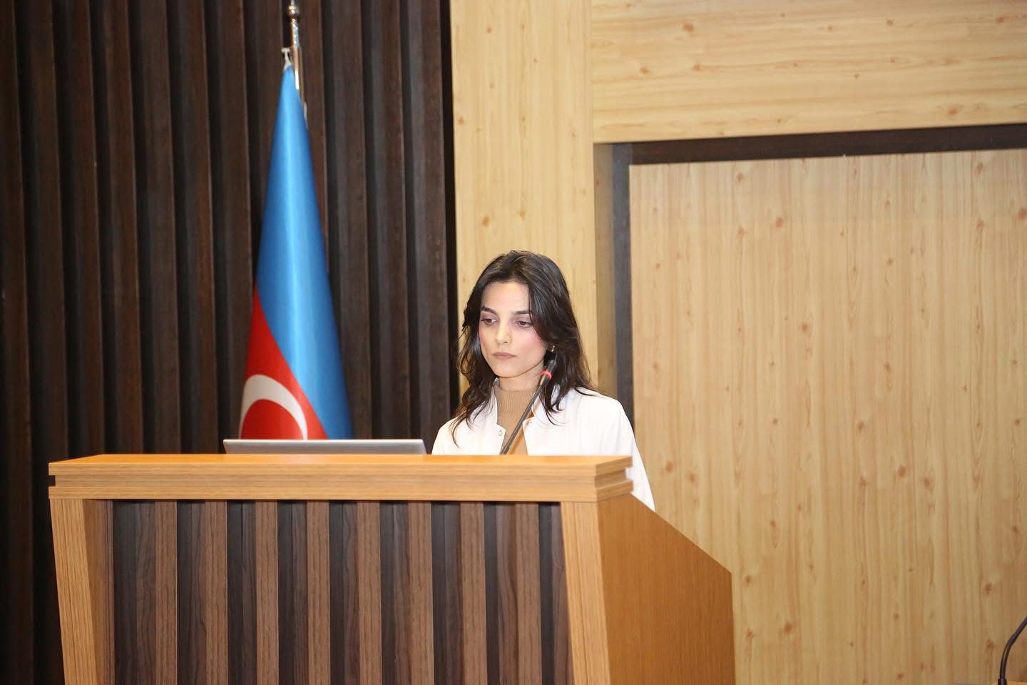 Yeni Klinikada “Çəhrayı lent” adlı maarifləndirmə seminarı baş tutdu - FOTOLAR 3 WhatsApp Image 2025 10 24 at 12.46.44 1