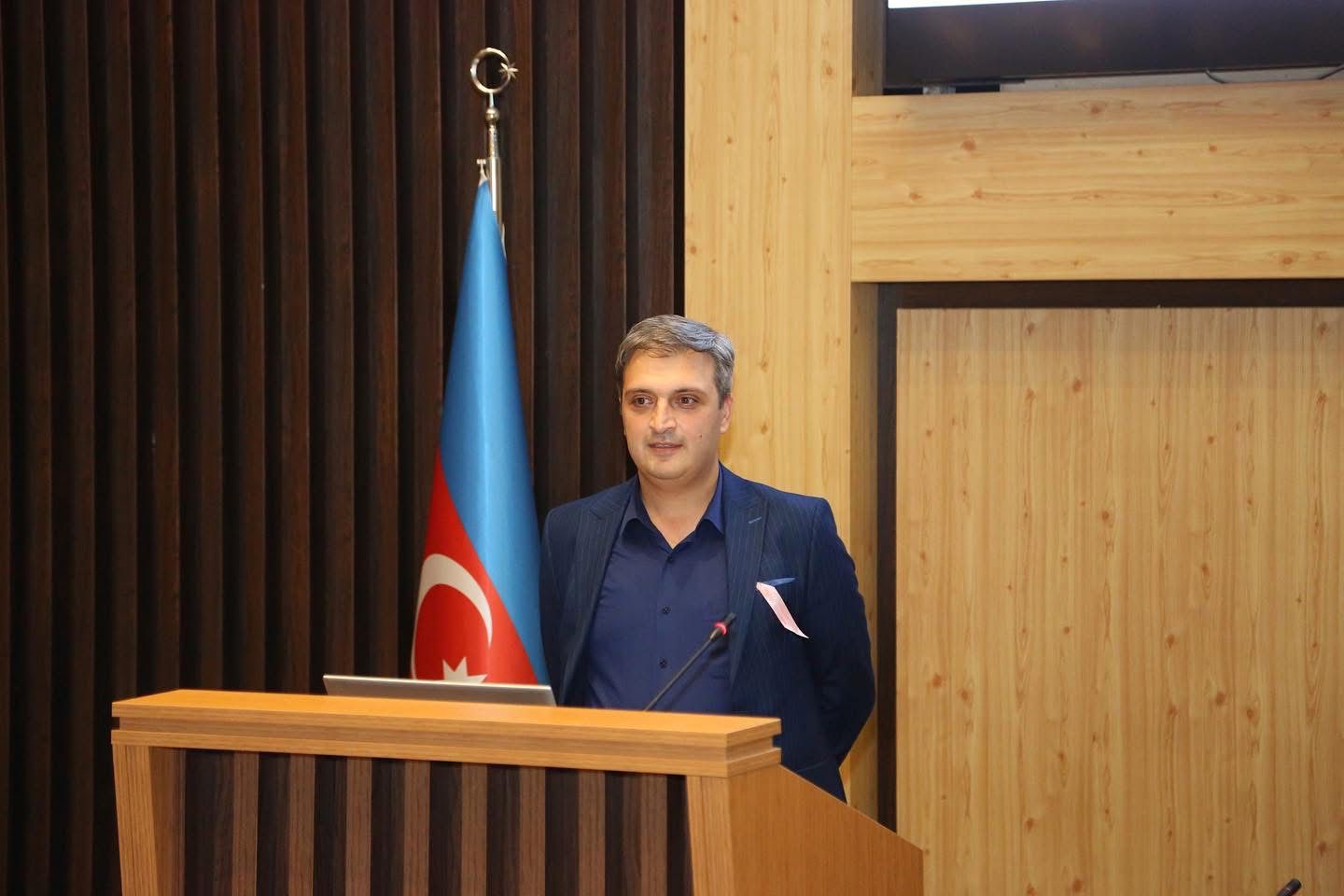 Yeni Klinikada “Çəhrayı lent” adlı maarifləndirmə seminarı baş tutdu - FOTOLAR 4 WhatsApp Image 2025 10 24 at 12.46.44