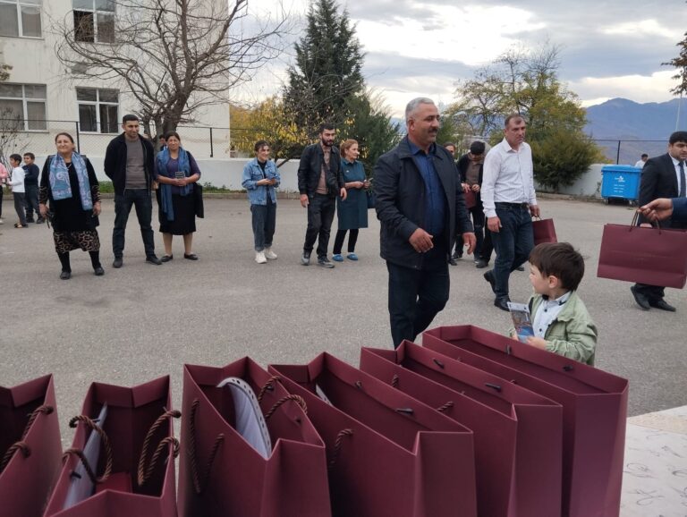 Ağdərənin Həsənriz kəndinə növbəti köç oldu - FOTOLAR