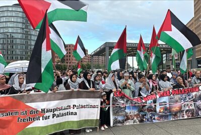 Almanlar Fələstinə görə küçələrə axışdı