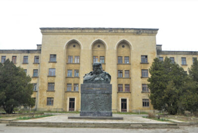 "Azərbaycanfilm"in iki vəzifəli şəxsi işdən çıxarıldı