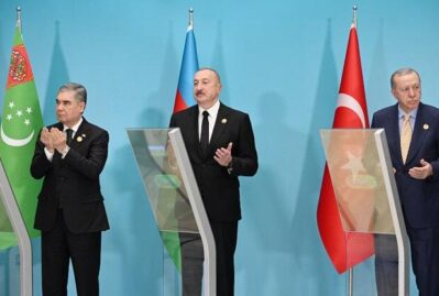 Türk liderlər məscidin təməlini qoyub, dua etdilər - VİDEO