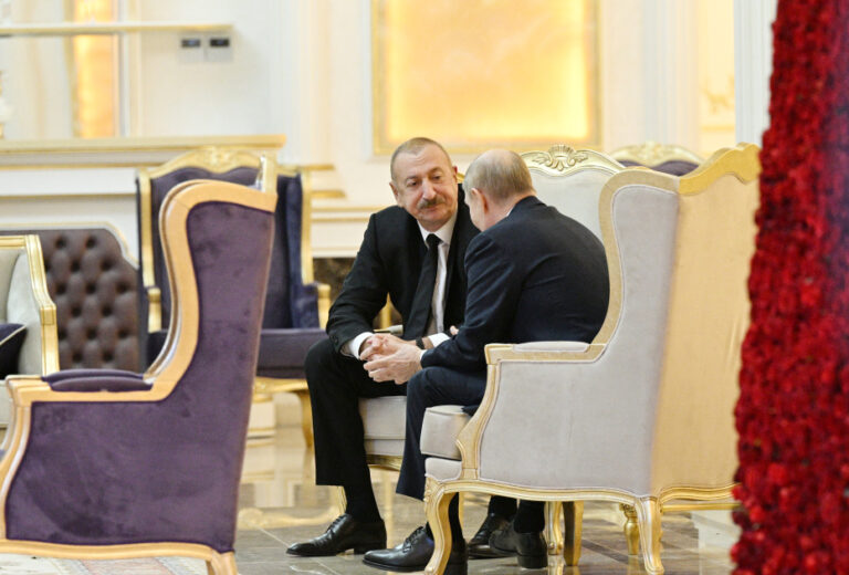 Bakını hədəf alan məşhur ruslar: Əliyevlə Putin onları belə susdurdu