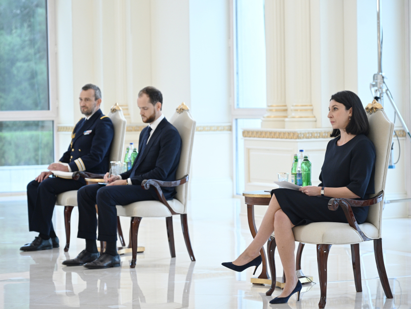 Prezident Fransanın yeni səfirini qəbul etdi - FOTOLAR 5 Prezident Fransanın yeni səfirini qəbul etdi - FOTOLAR