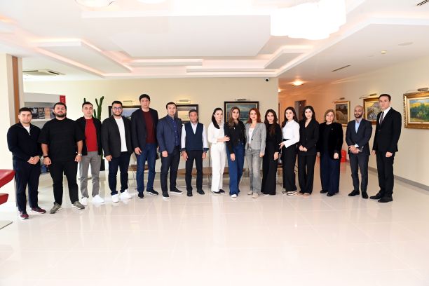 Xalq Bank Eurasian Bank və Uzpromstroybank nümayəndə heyətlərini qəbul etdi - FOTOLAR 6 Xalq Bank Eurasian Bank və Uzpromstroybank nümayəndə heyətlərini qəbul etdi - FOTOLAR