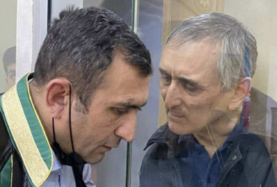 Daha bir vəkilin fəaliyyəti dayandırıldı - FOTO