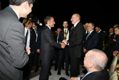 Makron Əliyevlə danışdı, İrəvana yanaşma dəyişdi - Yeni mesaj 25 Makron Əliyevlə danışdı, İrəvana yanaşma dəyişdi - Yeni mesaj