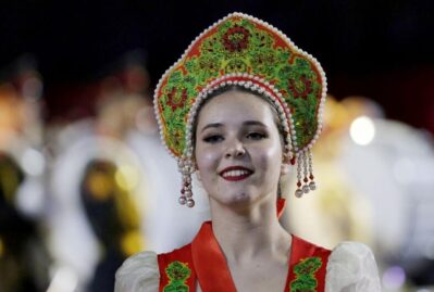 Rus qadınlarını belə görmək məni məmnun edir - Putin