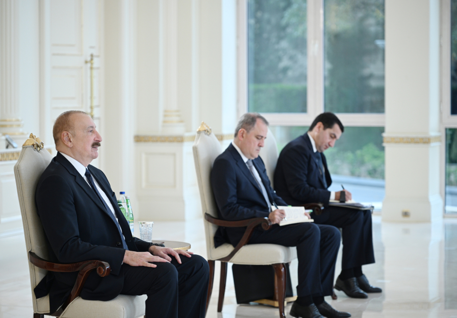 İlham Əliyev Misir səfirini qəbul etdi - FOTOLAR 4 İlham Əliyev Misir səfirini qəbul etdi - FOTOLAR