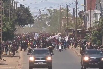 Bu ölkənin prezidenti qaçdı: Ordu paytaxtda daxil olur