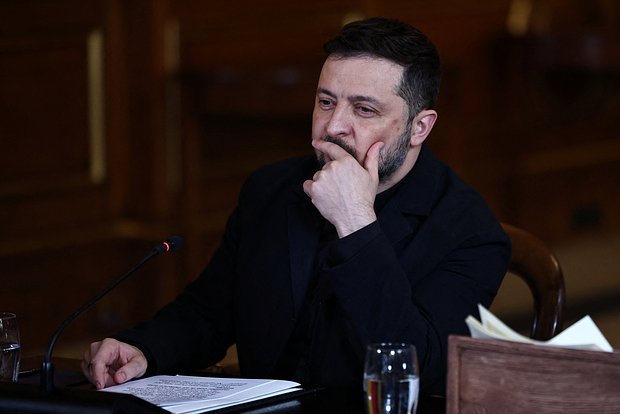 Zelenski etiraf etdi: "Vəziyyət son dərəcə ağırdır"