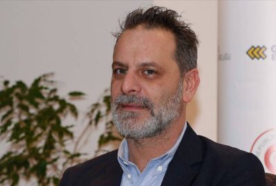 "Divara vurdum, su tökdüm, yenə döydüm?" - Türkiyəli aktyor sükutu pozdu 26 "Divara vurdum, su tökdüm, yenə döydüm?" - Türkiyəli aktyor sükutu pozdu