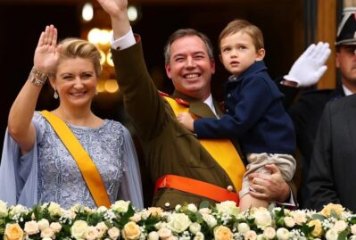 25 illik hakimiyyət sona çatdı, 5 yaşlı şahzadə tarixə düşdü