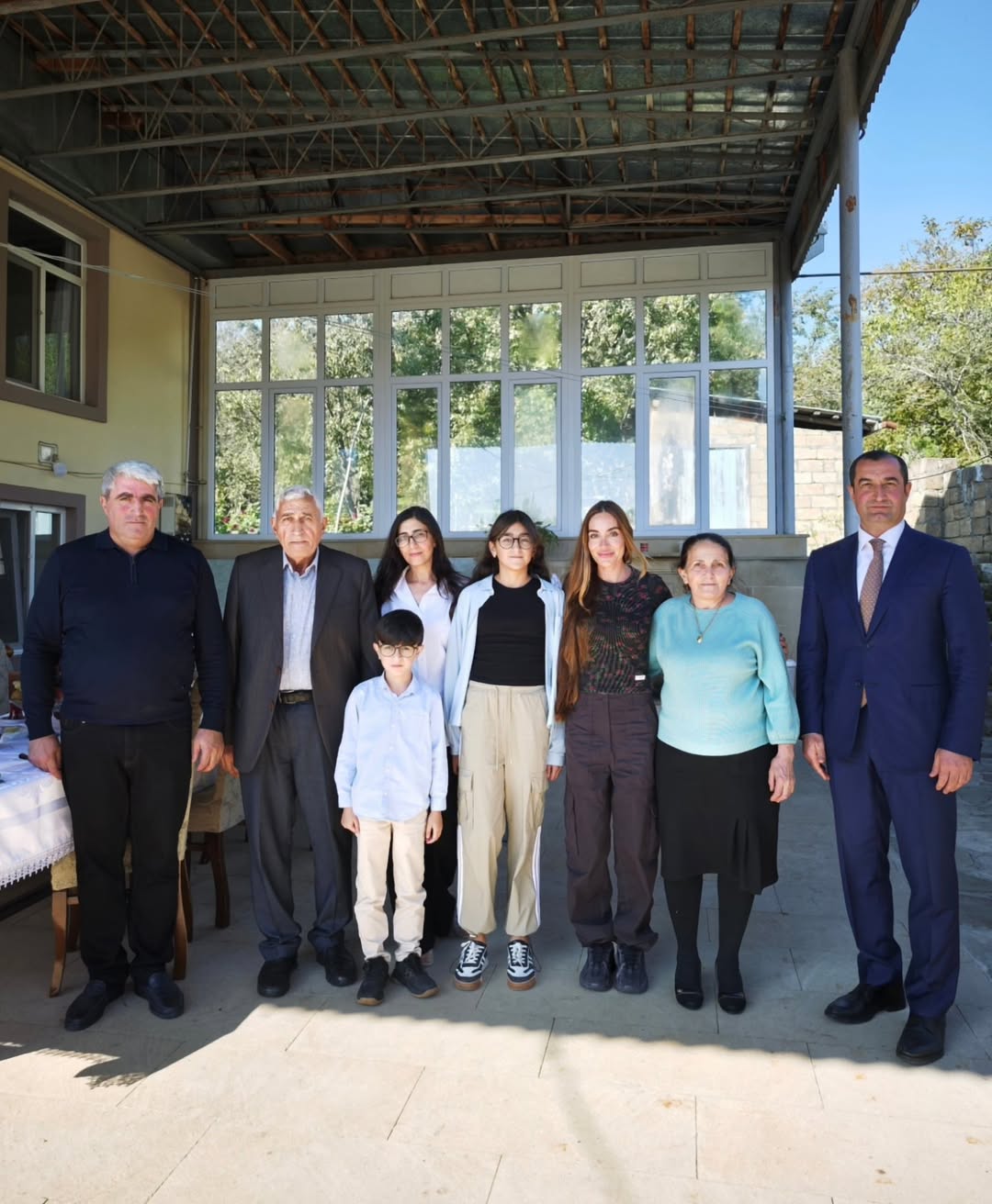 Arzu Əliyeva bu ailənin qonağı oldu – FOTOLAR