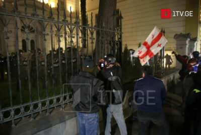 Tbilisidəki iğtişaşlarda xeyli sayda polis yaralandı 38 Tbilisidəki iğtişaşlarda xeyli sayda polis yaralandı