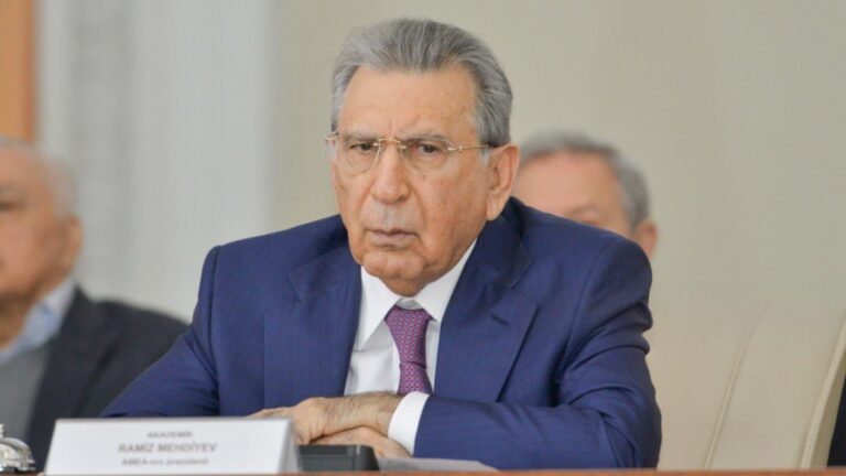Mehdiyevin imtina etdiyi vəkilin xanımı yüksək vəzifədə imiş - FOTO