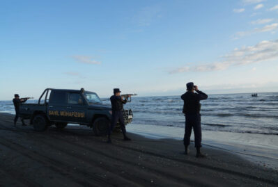 Dənizlə İrandan narkotikin keçirilməsinin qarşısı alındı - FOTOLAR