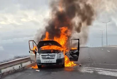 Bakıda yük maşını belə kül oldu - VİDEO