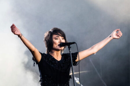 zemfira 1024x683 1 900x600 3
