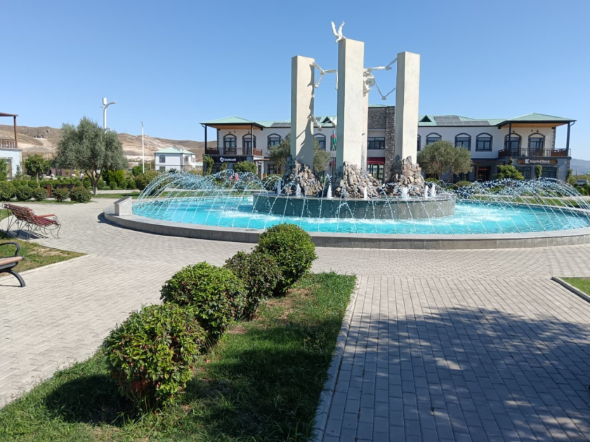 Beynəlxalq konfransın iştirakçıları Zəngilan məscidində ibadət etdilər - FOTOLAR 5 Beynəlxalq konfransın iştirakçıları Zəngilan məscidində ibadət etdilər - FOTOLAR