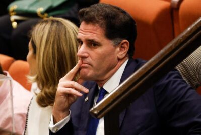 Netanyahunun ən yaxın adamlarından biri istefa verdi