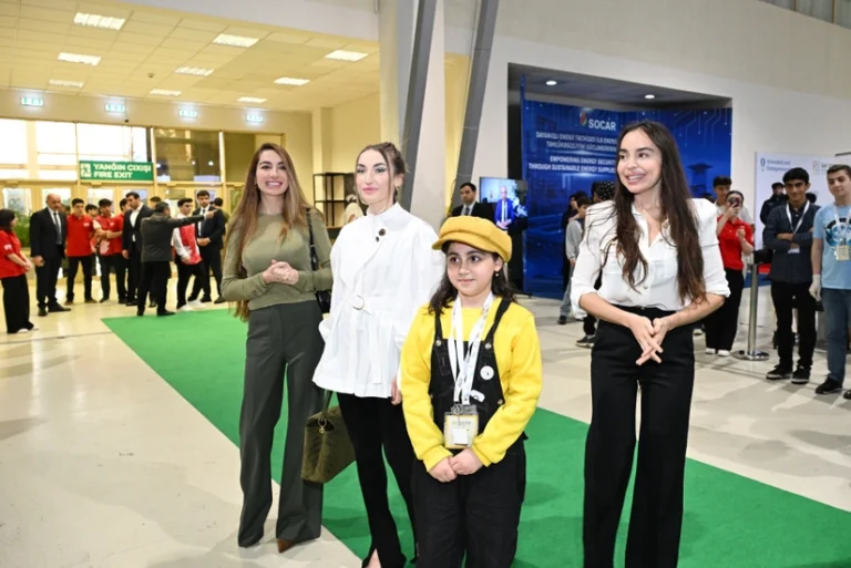 Leyla Əliyeva Beynəlxalq STEAM Azərbaycan Festivalını ziyarət edib