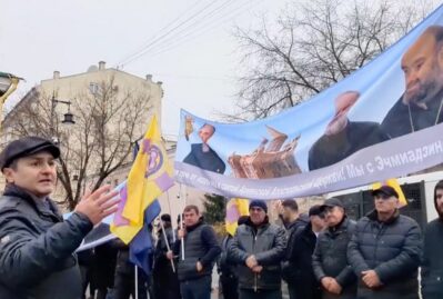 Ermənilər Moskvada ayağa qalxdı: Etirazlar başlayıb - VİDEO 27 Ermənilər Moskvada ayağa qalxdı: Etirazlar başlayıb - VİDEO