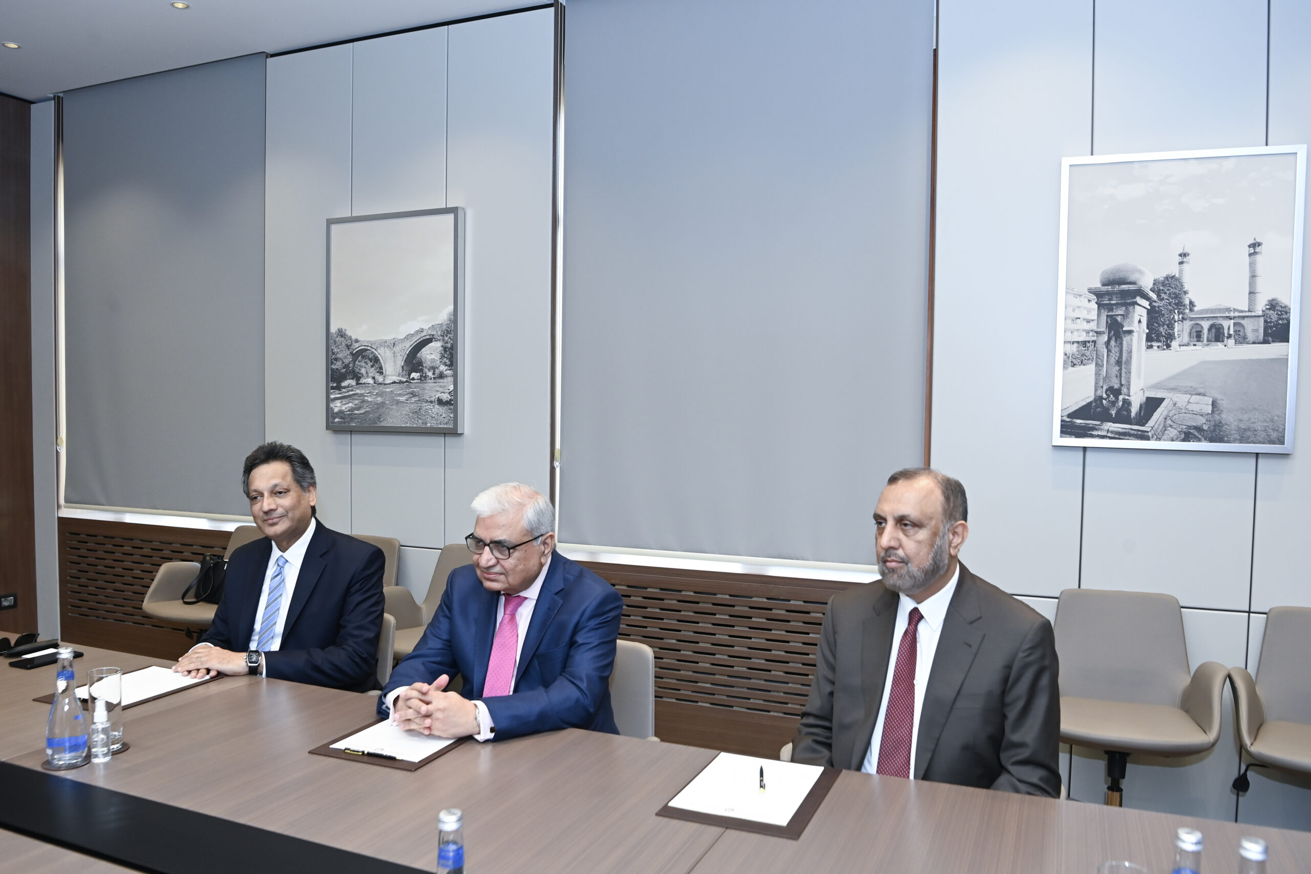 Ceyhun Bayramov Asiya Ombudsmanlar Assosiasiyasının prezidenti ilə görüşdü