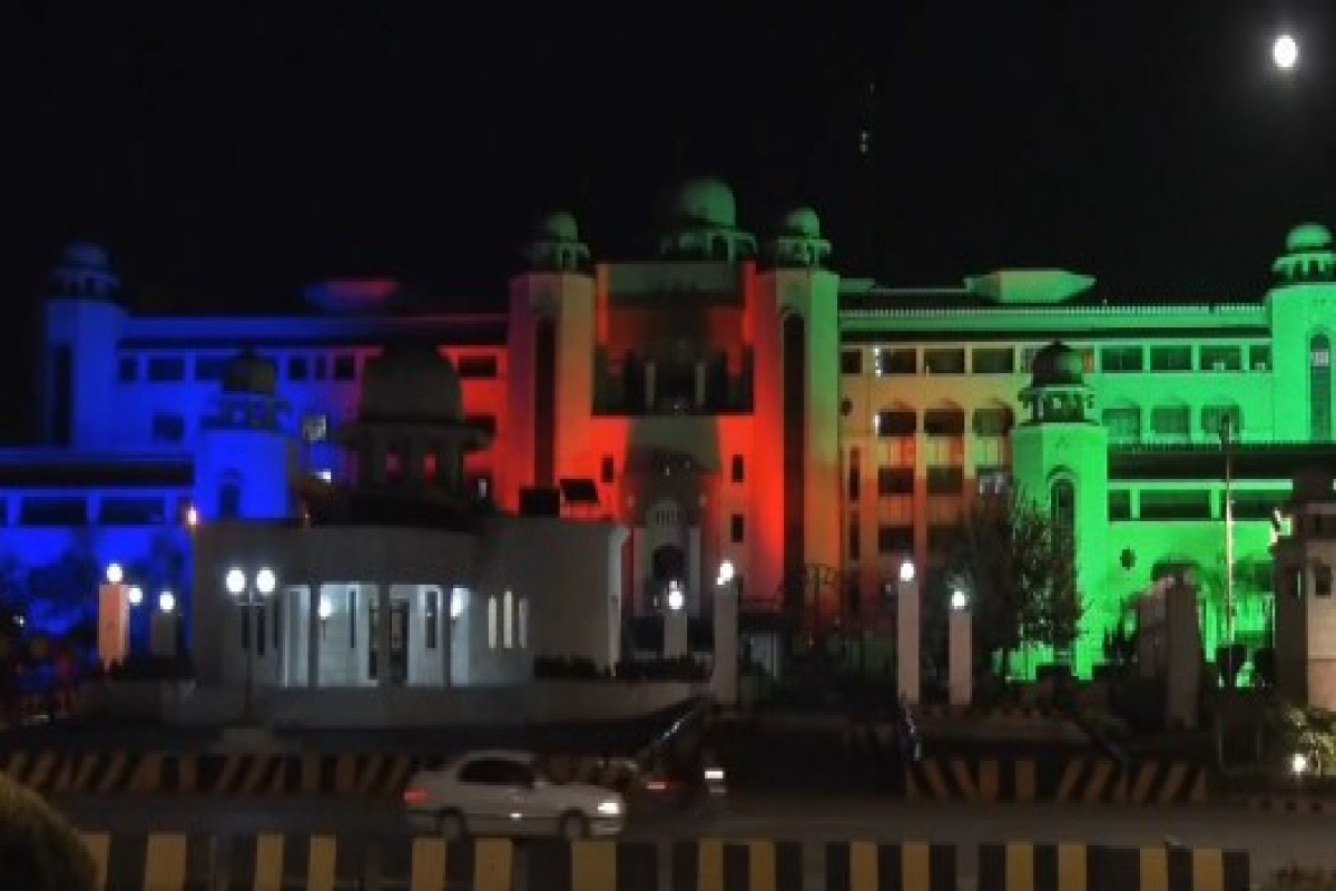 Pakistandan Azərbaycana Zəfər Günü jesti...