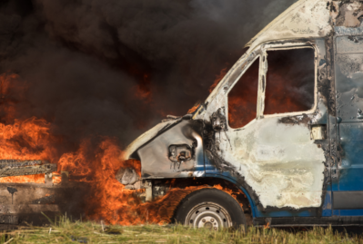 Məmmədlidə yanğın oldu, avtomobillər yandı – VİDEO