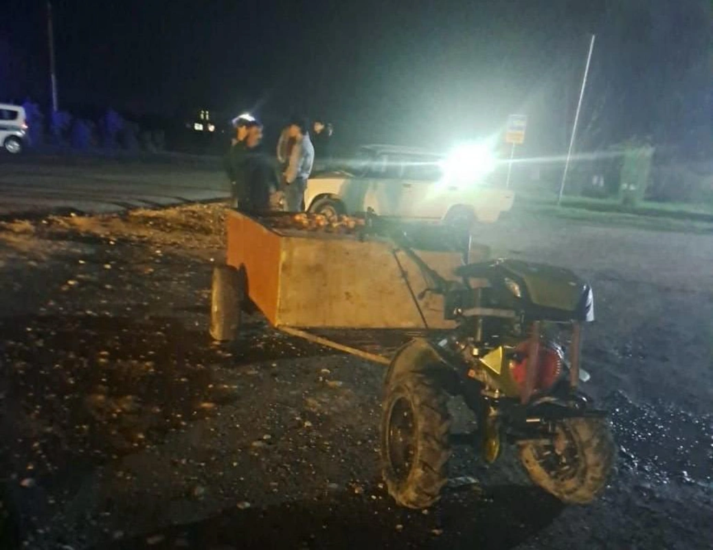 Qəzadan xilas olmaq üçün tullandı, digər avtomobilin altında qalaraq öldü