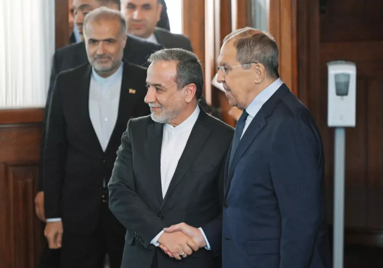 Lavrov Araqçı ilə bu məsələləri müzakirə etdi
