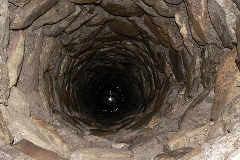 Bərdədə üç yaşlı uşaq quyuya düşərək öldü