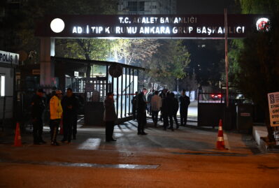 Şəhidlərin nəşi müayinə olunmaları üçün ekspertizaya göndərildi – FOTOLAR 13 Şəhidlərin nəşi müayinə olunmaları üçün ekspertizaya göndərildi – FOTOLAR