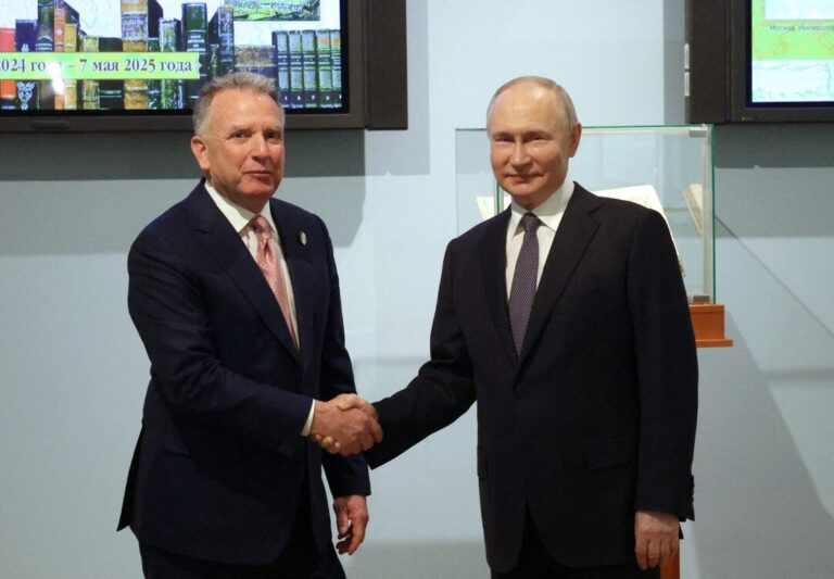 Putin Uitkoffla bu tarixdə görüşəcək
