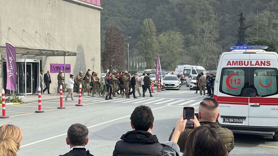 SON DƏQİQƏ: Türkiyədə televiziya binasına basqın oldu - VİDEO